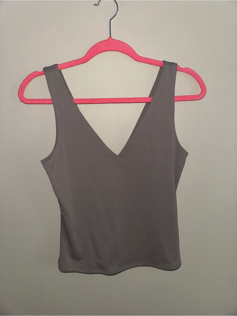 Express V-Neck Sleeveless Tank Top - Gray